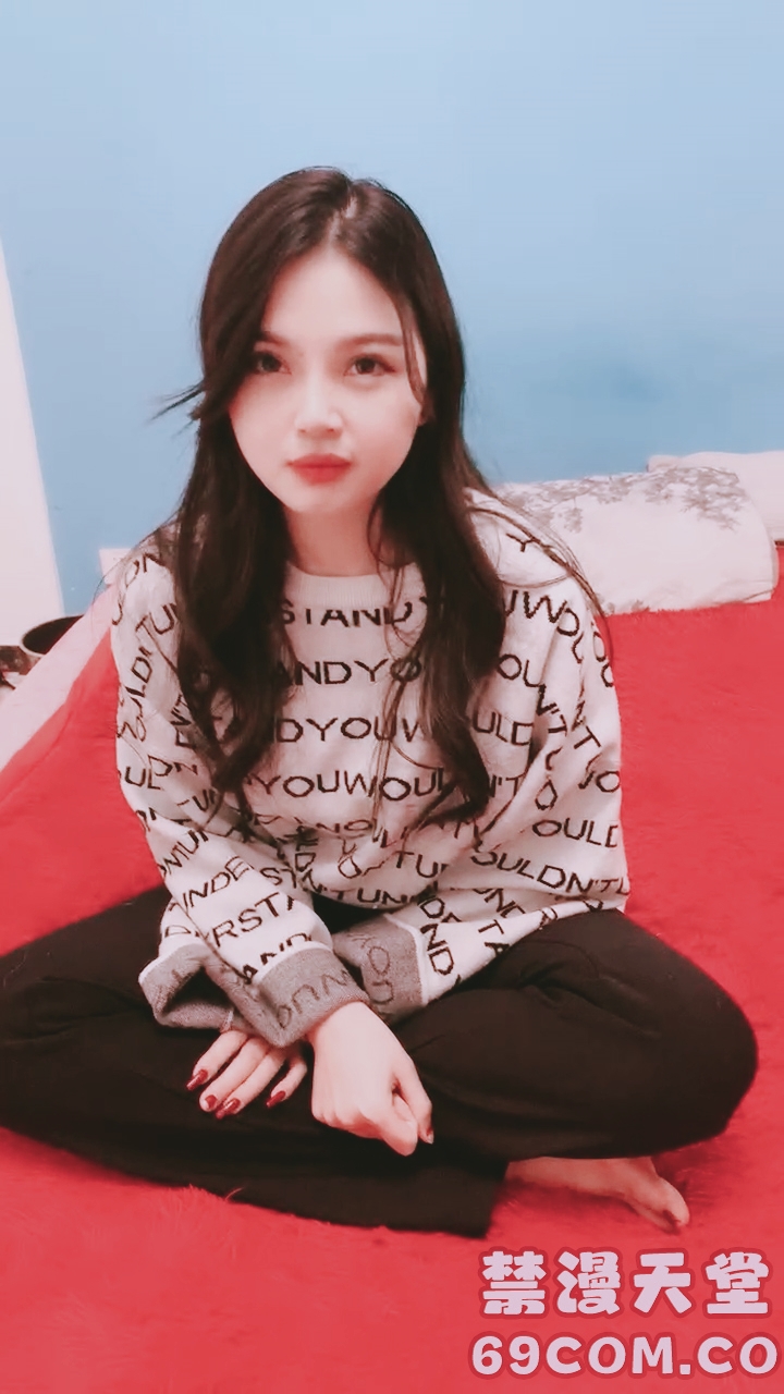 【禁漫直播】新疆的美女！气质超棒3P名场面！灵活…
