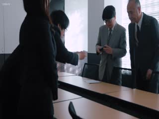 JUR-088 人妻秘書、汗と接吻に満ちた社長室中出し性交 …